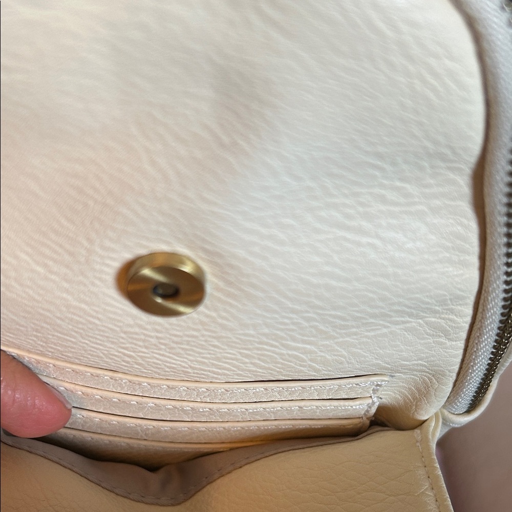Anthropology Urban Originals Ivory Crossbody Bag with Patterned Strap - Picture 3 of 7